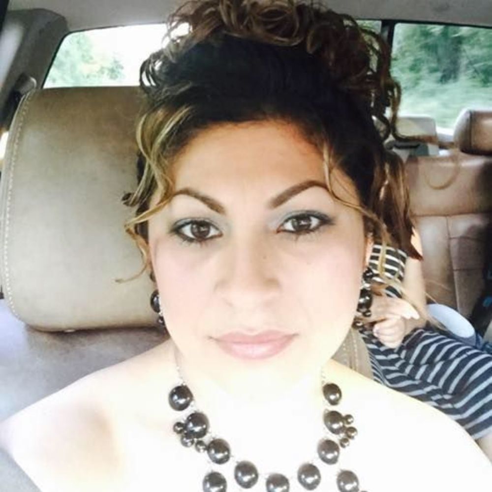 Meet your Posher, Maricela